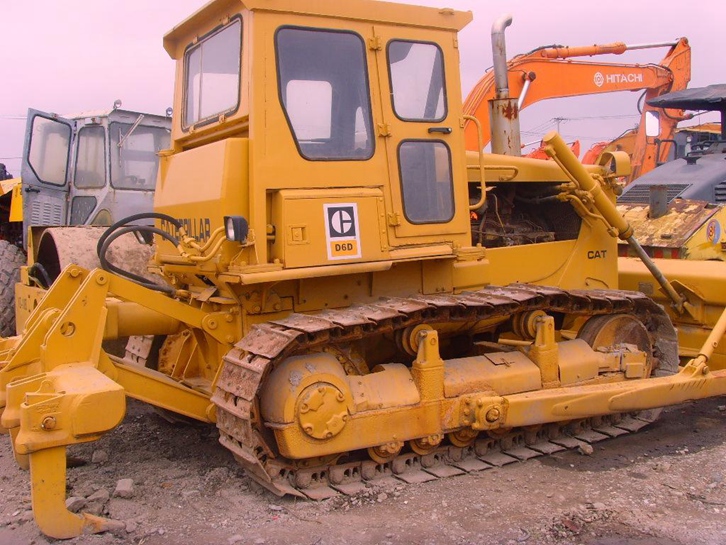 推土機(jī)進(jìn)口清關(guān)公司