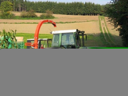 德國(guó)舊農(nóng)機(jī)設(shè)備青貯機(jī)進(jìn)口報(bào)關(guān)資料到天津海運(yùn)案例