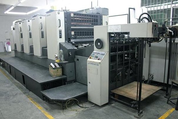 1634897932625287.jpg 二手印刷機進口報關(guān)代理